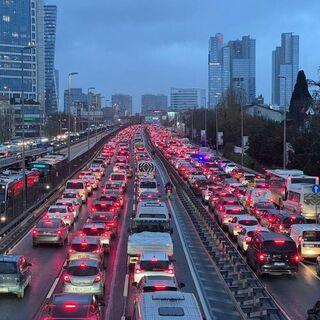 İstanbul'da yağmur trafiği