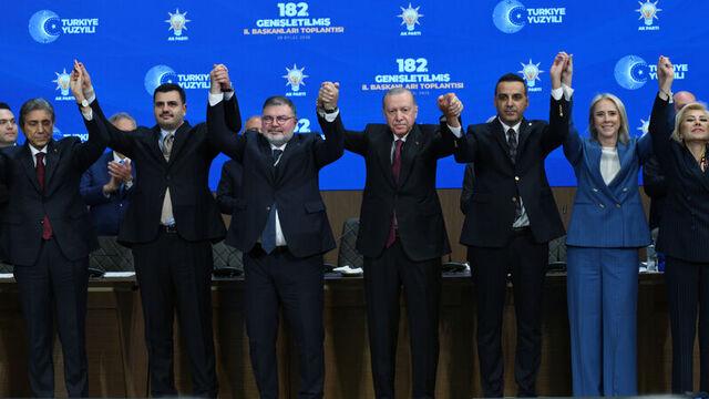 9 belediye başkanı AK Parti'ye katıldı