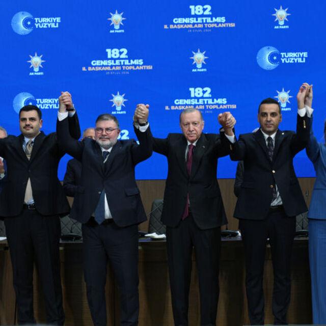 9 belediye başkanı AK Parti'ye katıldı