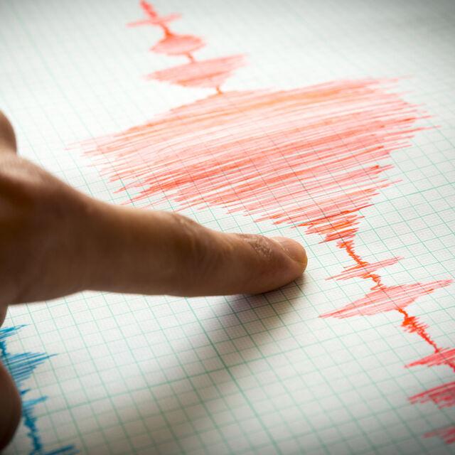 Hakkari ve Ege Denizi'nde deprem!