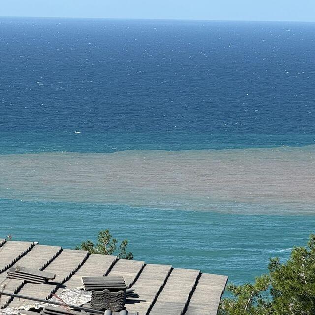 Bartın'da deniz kahverengiye döndü