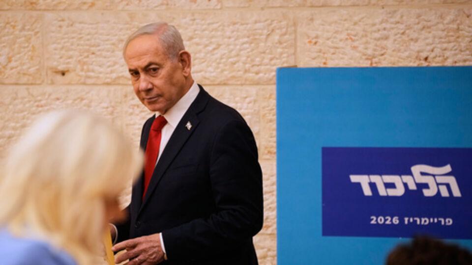 Eski İsrail Başbakanı: Netanyahu savaşa zemin hazırlıyor