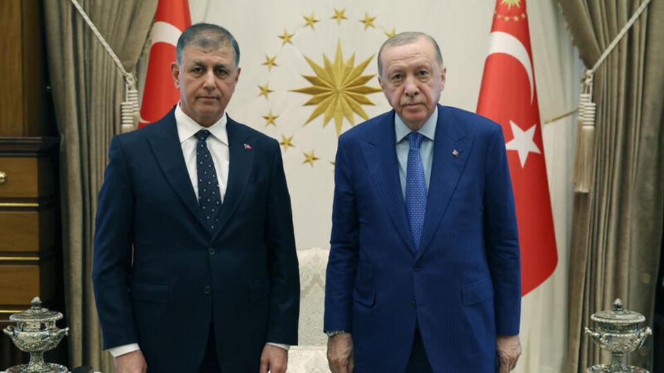 Cemil Tugay AK Parti'ye katılacak