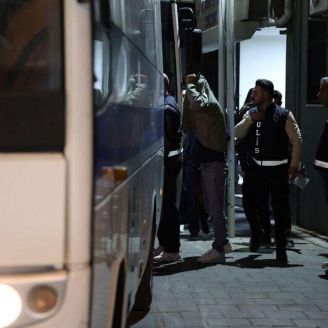 Bayraklı'da 43 kişi adliyeye sevk edildi