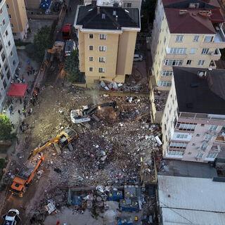Maltepe'de çöken binanın enkaz çalışmaları tamamlandı
