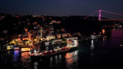 İstanbul Boğazı'nda gemi arızası!