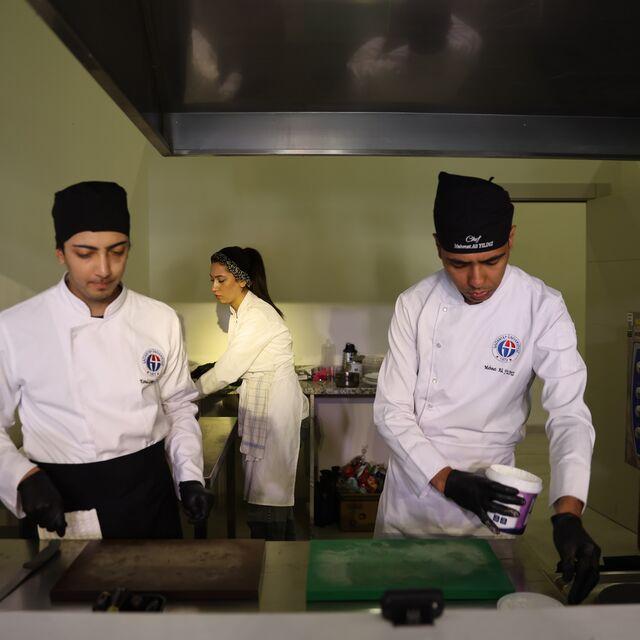 Üniversiteli şefler GastroAntep'te yerel lezzetler için yarıştı