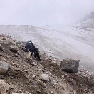 Ağrı Dağı'nda heyelan! Son anda kurtuldular!
