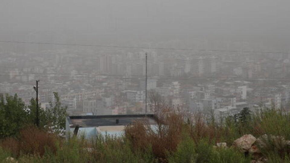 Hatay'da toz taşınımı! Görüş mesafesi düştü