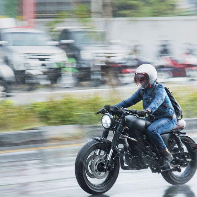 Motosiklet ve motokuryeler yasak mı?