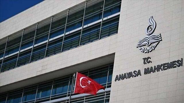AYM'den 26 siyasi partiye suç duyurusu