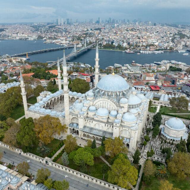 Süleymaniye'nin kubbesindeki gizli testilerin sırrı buymuş!