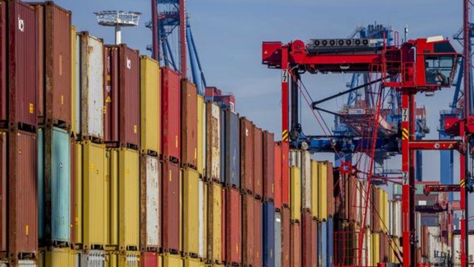 Almanya'nın Çin'e karşı dış ticaret açığı arttı
