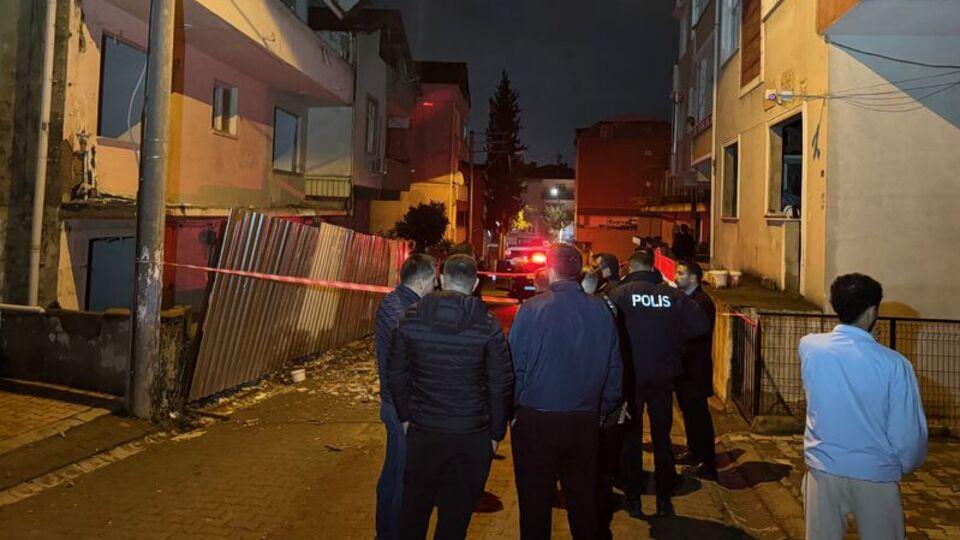 Kocaeli'de bir bina tedbiren boşaltıldı