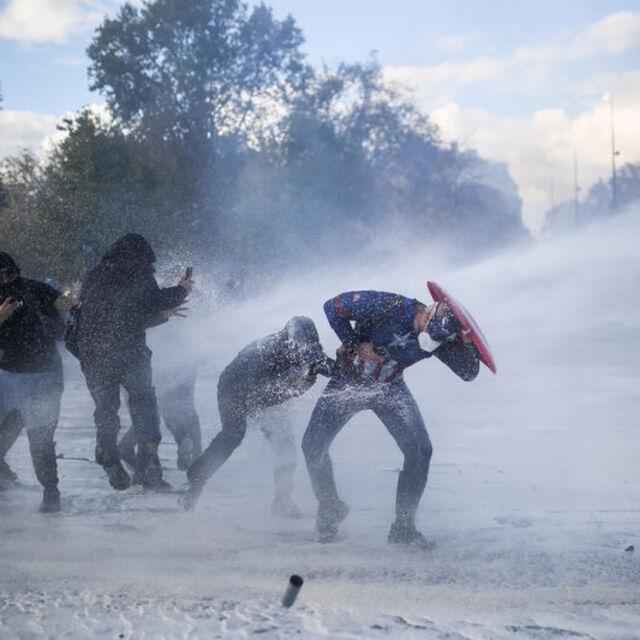 Paris'te gerginlik tırmanıyor