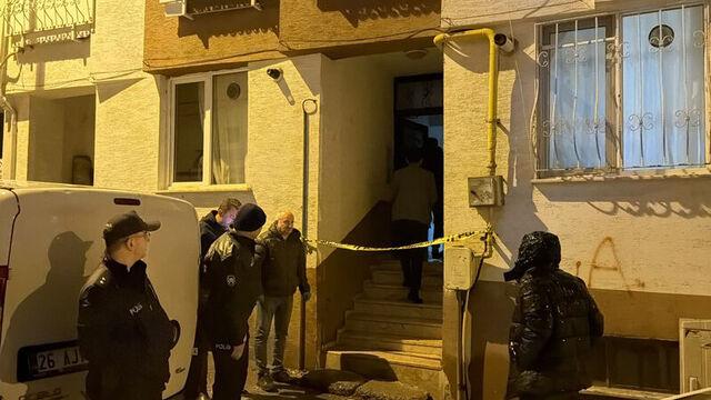 Evde bıçaklanan kişi hayatını kaybetti