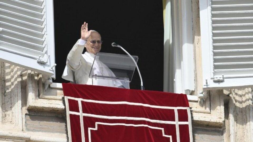 Papa 14'üncü Leo taburcu edildi