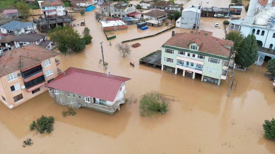 Şiddetli yağış birçok ilde etkisini sürdürüyor!