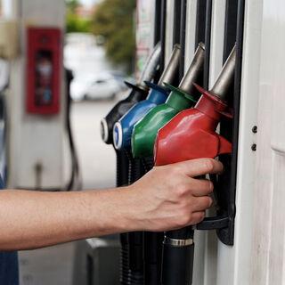 Benzine ikinci indirim yolda!