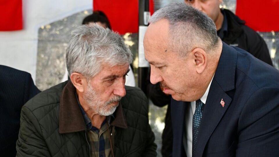 Şehit ailesini ziyaret etti