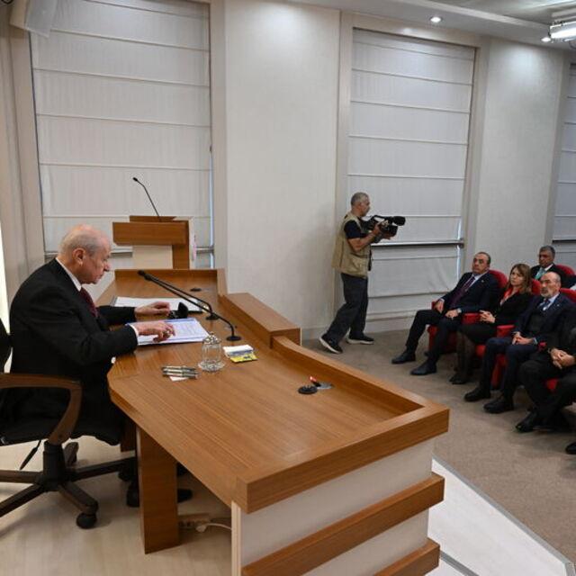 Bahçeli, il başkanları ile bir araya geldi