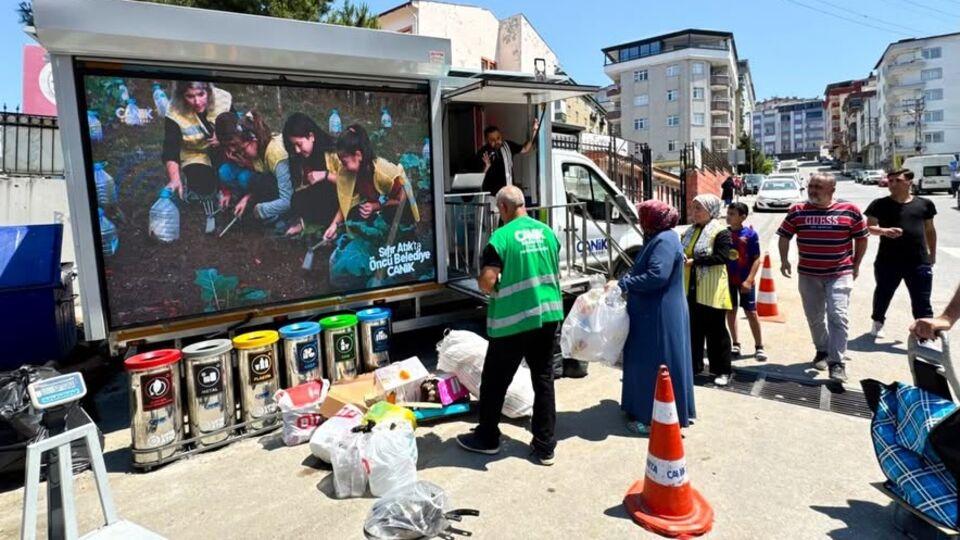 Canik'te sıfır atık aracı ve sıfır atık marketi