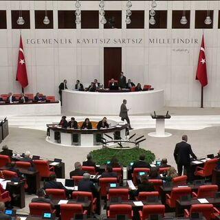 Fon teklifi yasalaştı