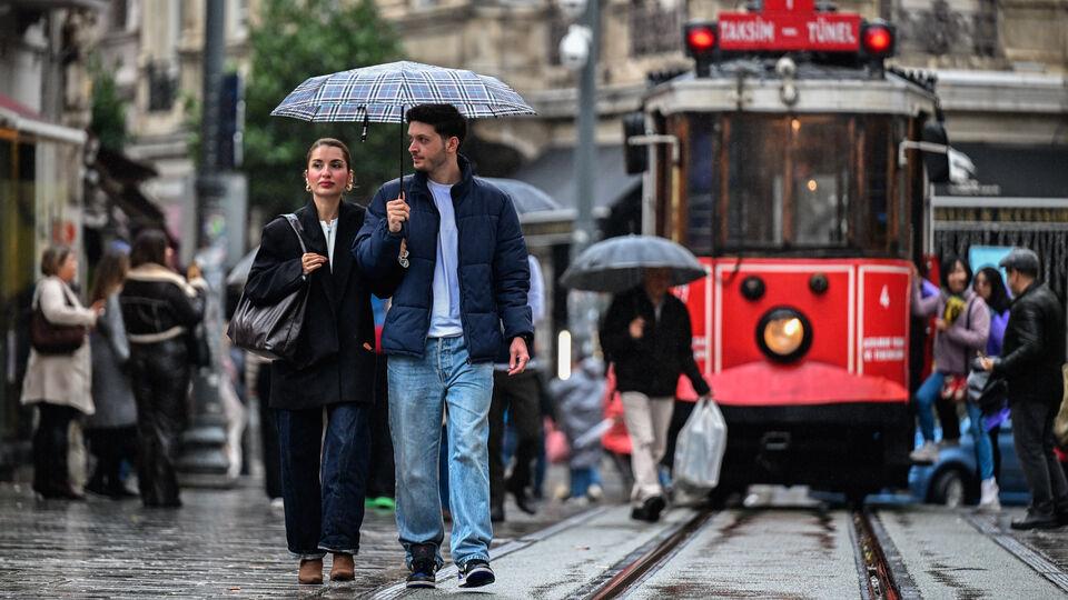 Sağanak yağmur uyarısı! Bu bölgeler dikkat