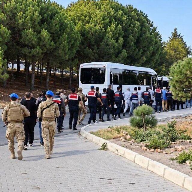 Suç örgütü operasyonu: 12 gözaltı