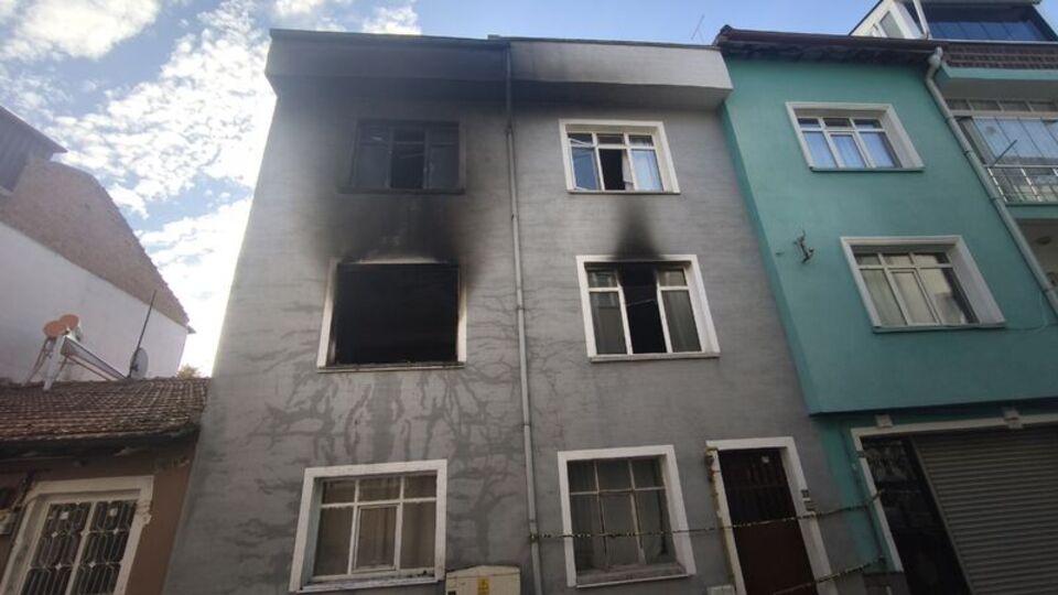 Yangın faciası! Yoğun duman ölüme yol açtı!