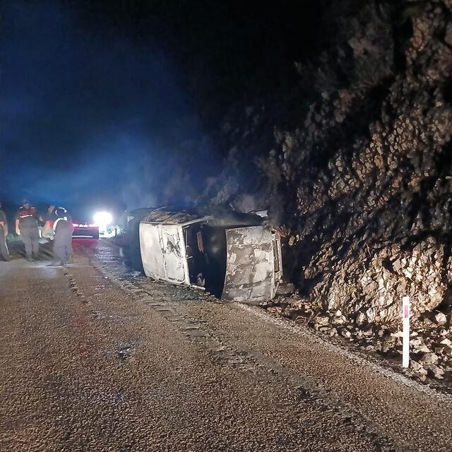 Tam dehşet! Aracı alev aldı, cesedi uçurumda bulundu!