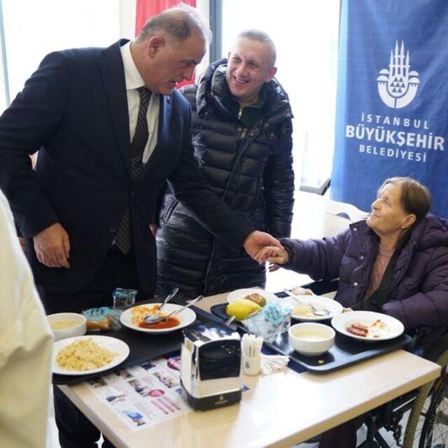 İBB, Zeytinburnu'nda kent lokantası açtı