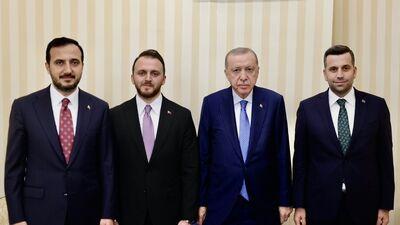 Belediye Başkan Vekillerini kabul etti