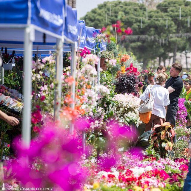 İzmir'in çiçek ve bal festivalinde geri sayım