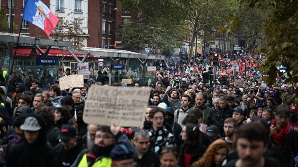 Fransa'da protestolar sürüyor