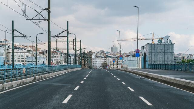 İstanbul'da hangi yollar trafiğe kapalı?