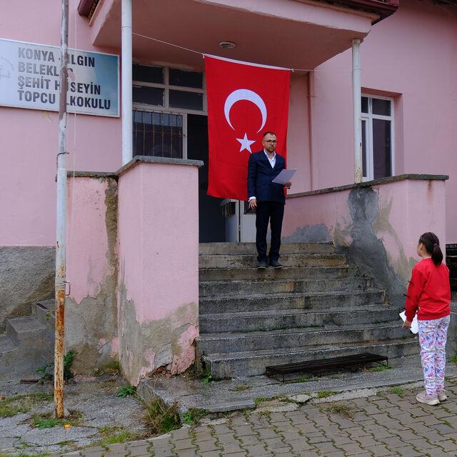 Tek öğrenci, tek öğretmen... Birlikte Cumhuriyeti kutladılar