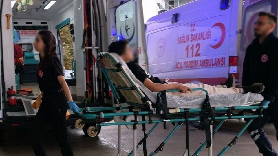 Duvardan atlarken dikenli teller karnına saplandı!