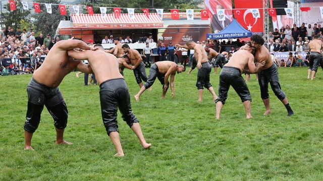 Tokat'ta başpehlivanlığı Erkan Taş kazandı