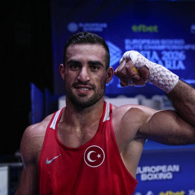 Emrah Yaşar finalde!
