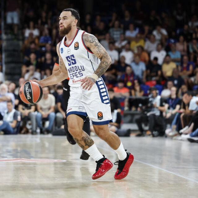 Anadolu Efes'te Mike James şoku!