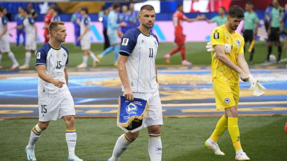 Edin Dzeko, milli formaya veda etti!