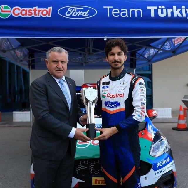 Bakan Bak, F1 öncesi İstanbul Park'ta sürüş yaptı!