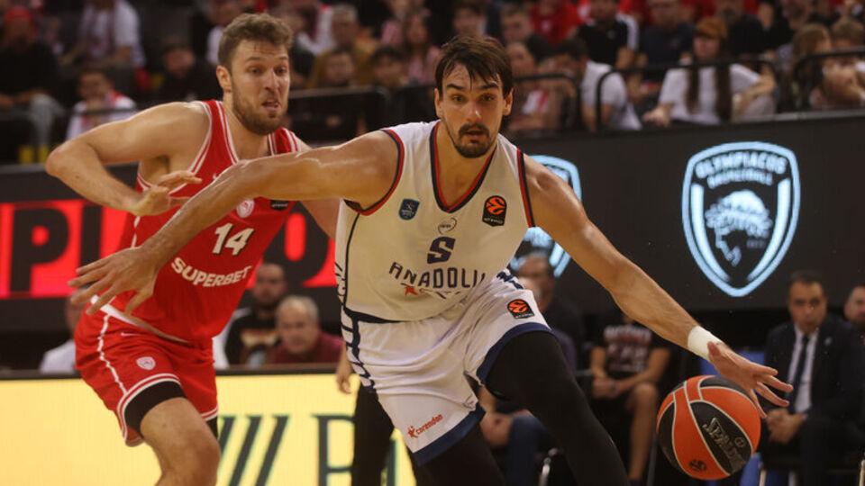 Anadolu Efes, Olympiakos'a farklı kaybetti!