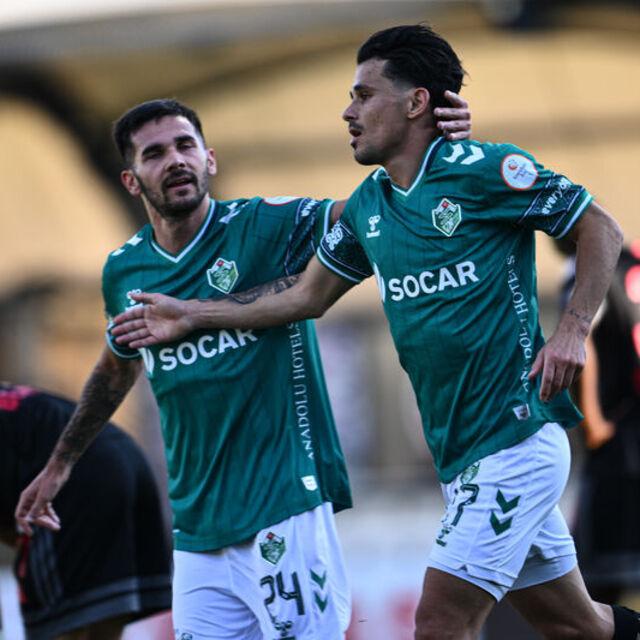 Iğdır FK, üç puanı iki golle aldı!