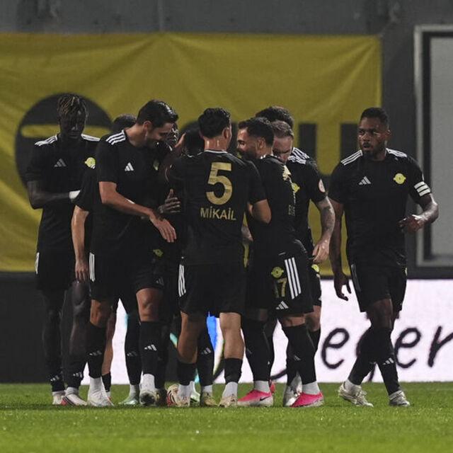 Esenler Erokspor siftah yaptı!
