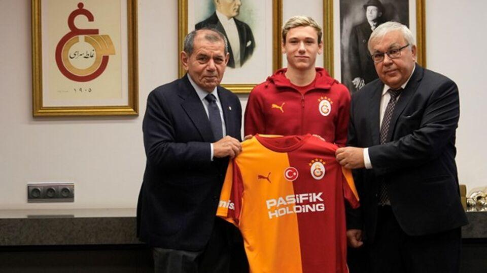 Rus heyetinden Galatasaray'a ziyaret!
