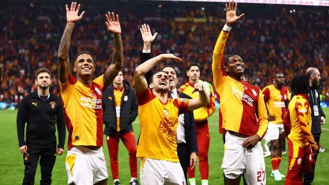 Galatasaray Fenerbahçe'ye kaybetmiyor!
