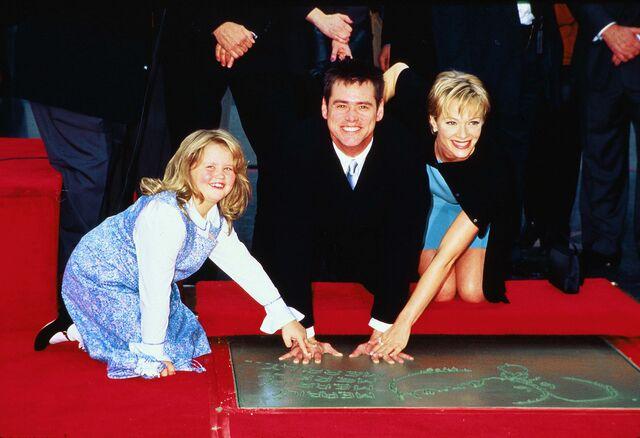 Jim Carrey ile eşi Lauren Holly ve kızı Jane (1995)