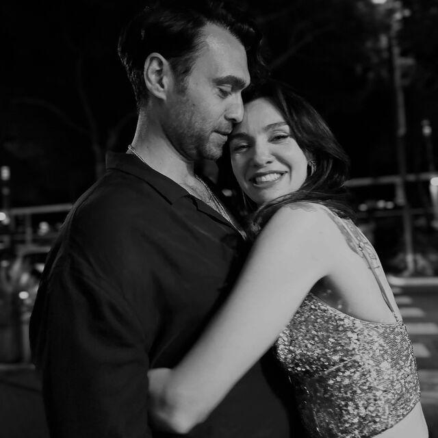 "İlk tanıştığımızda birbirimize aşık olduk"